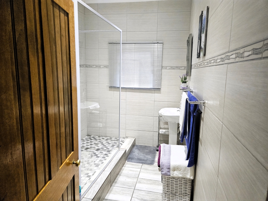 3 Bedroom Property for Sale in Porterville Western Cape